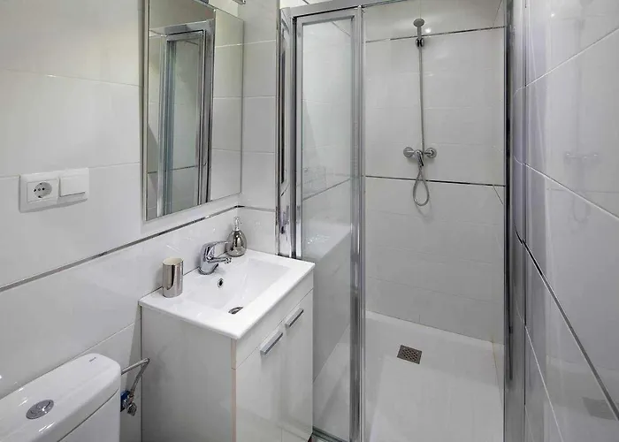 Apartment Wanderlust 3 *